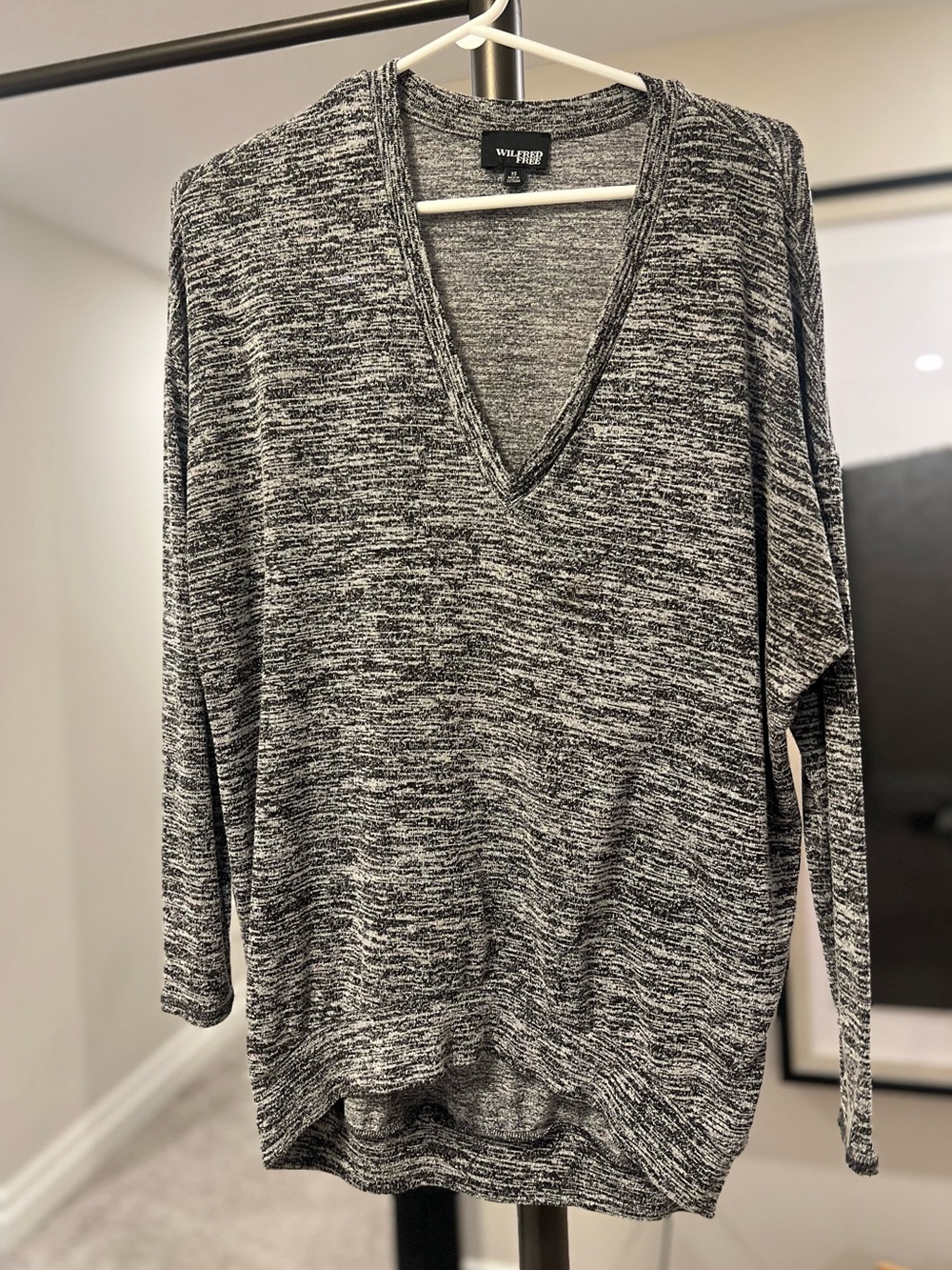 OVERSIZED V-NECK SWEATER FROM WILFRED